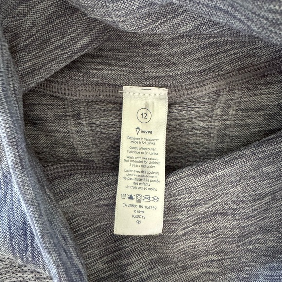Ivivva by Lululemon Fly Tech Mock Neck Long Sleeve in a green blue ombré patter - Picture 3 of 4